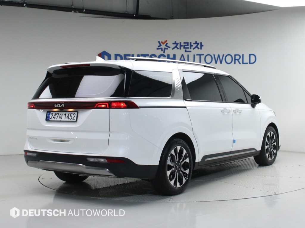 KIA Carnival - Vista 2