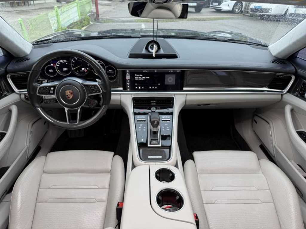 Porsche Panamera - Vista 6