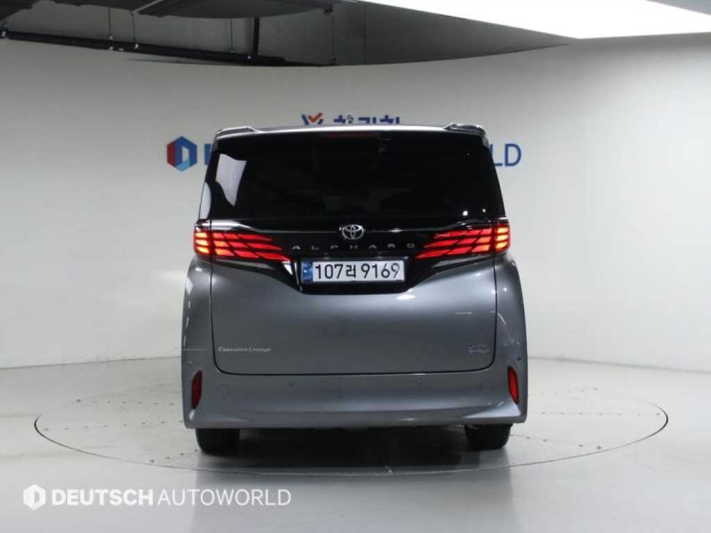Toyota Alphard - Vista 4