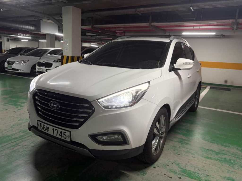 HYUNDAI Tucson 2015 Blanco - Importación desde Corea - HF Imports Iquique - Foto 1