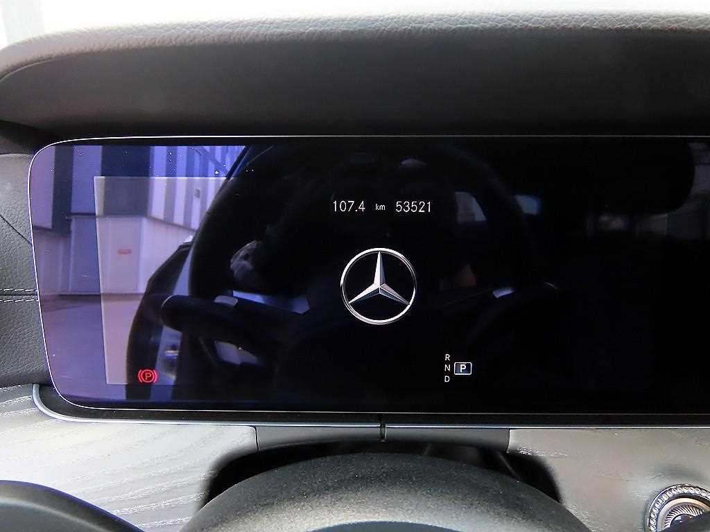 Mercedes Benz E class - Vista 9