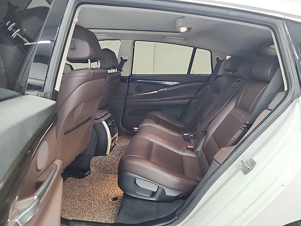 BMW Gran Turismo - Vista 12