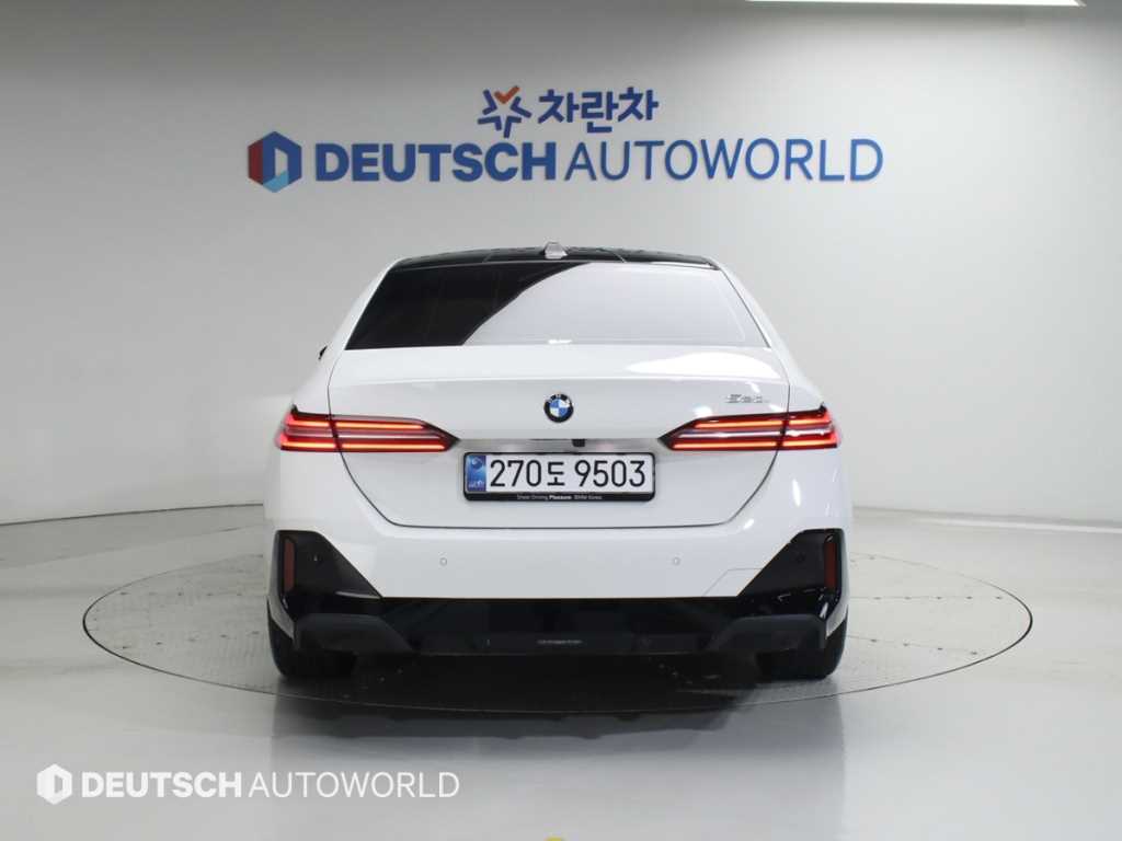 BMW 5 Series - Vista 4