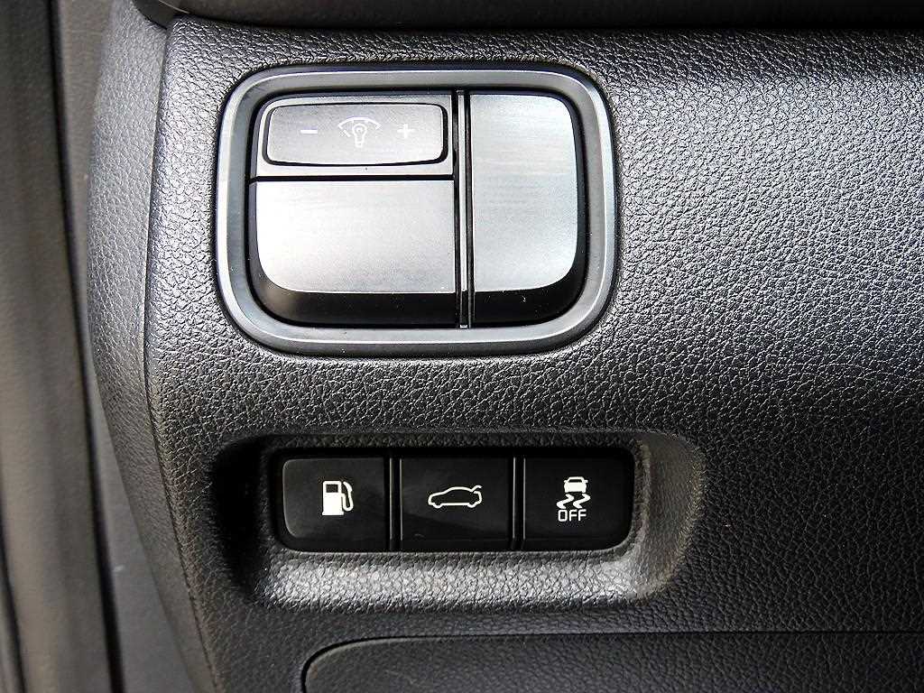 KIA K5 - Vista 12