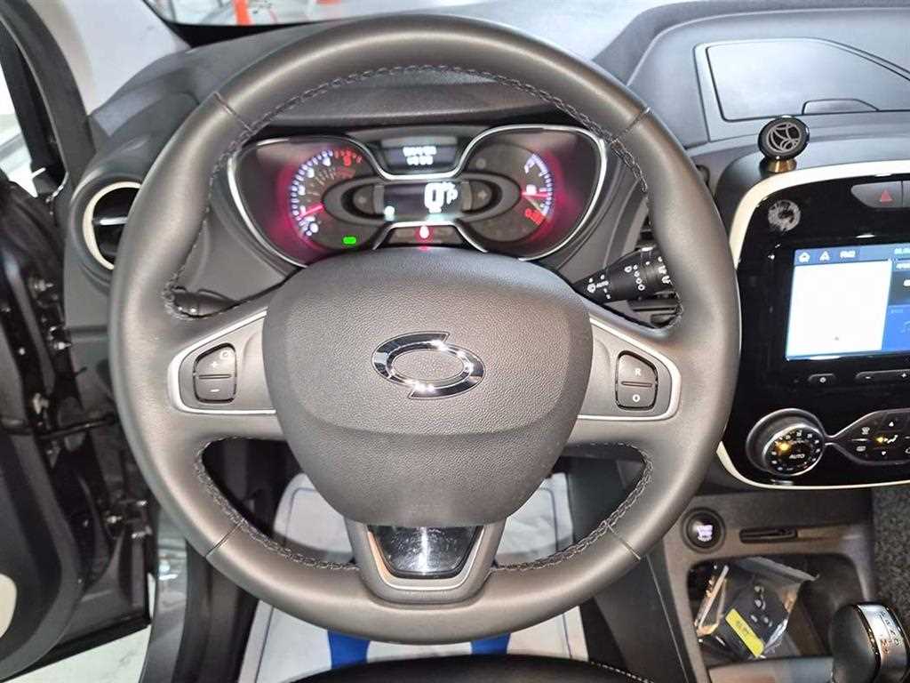 SAMSUNG QM3 - Vista 8