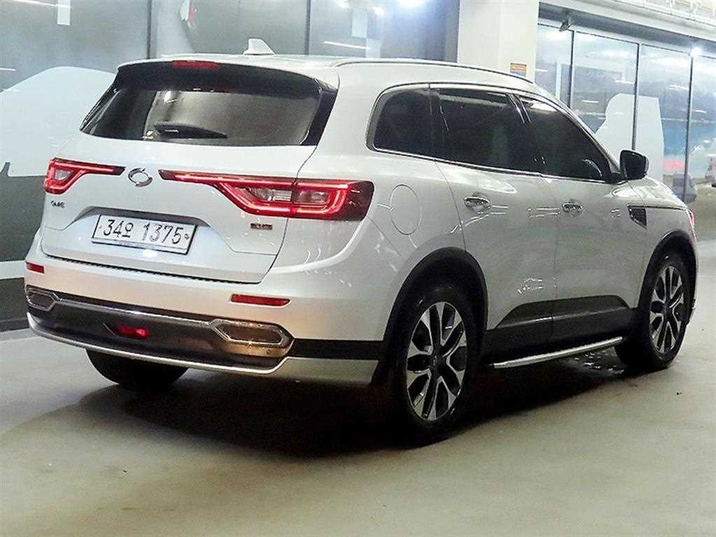 SAMSUNG QM6 - Vista 4