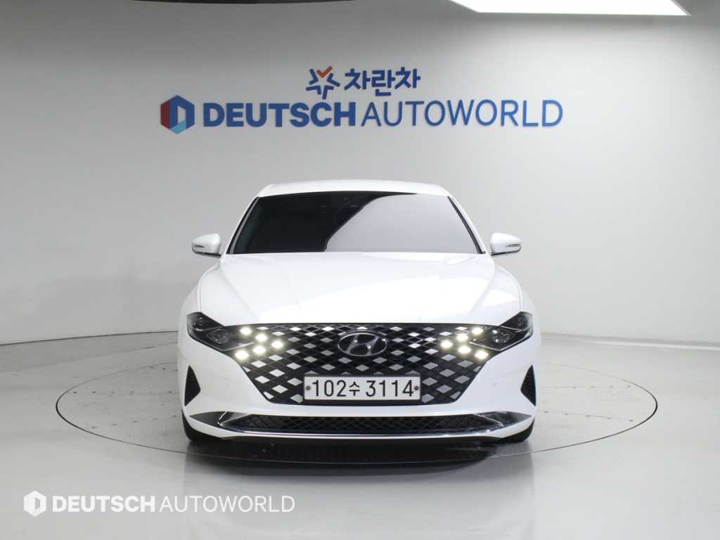 HYUNDAI Grandeur - Vista 3