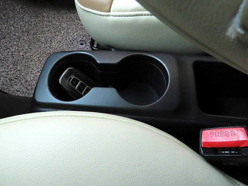 KIA Ray 2015 Negro - Importación desde Corea - HF Imports Iquique - Foto 17