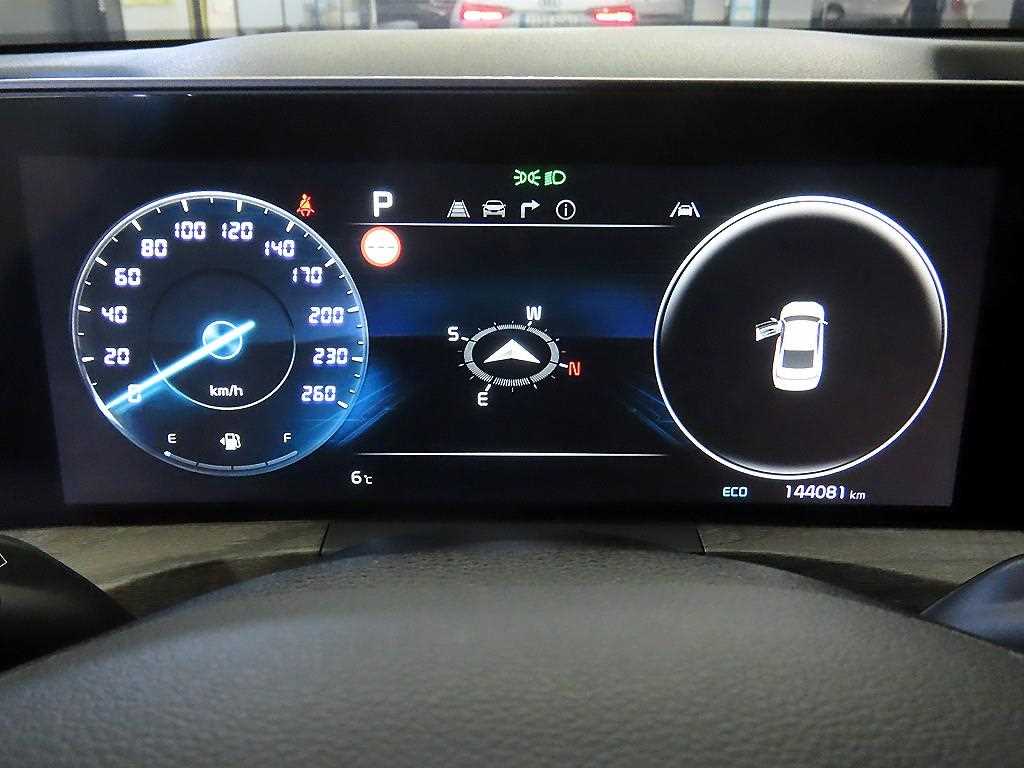 KIA K8 - Vista 9