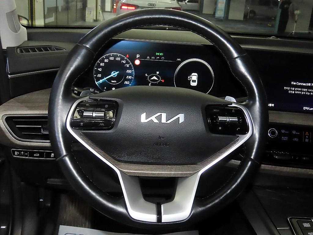 KIA K8 - Vista 8