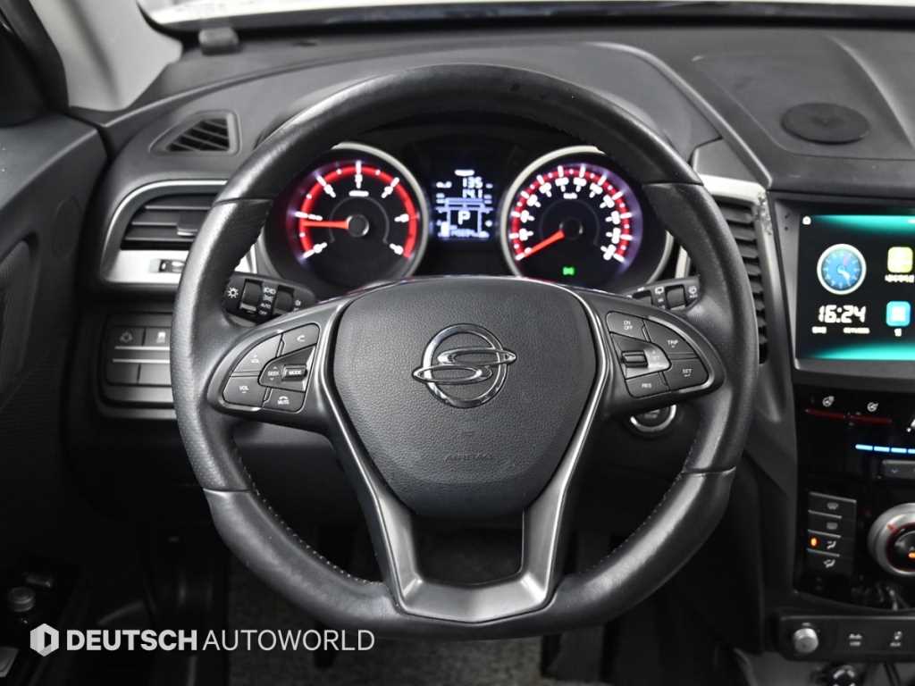 Ssangyong Tivoli 2018 Blanco - Importación desde Corea - HF Imports Iquique - Foto 13