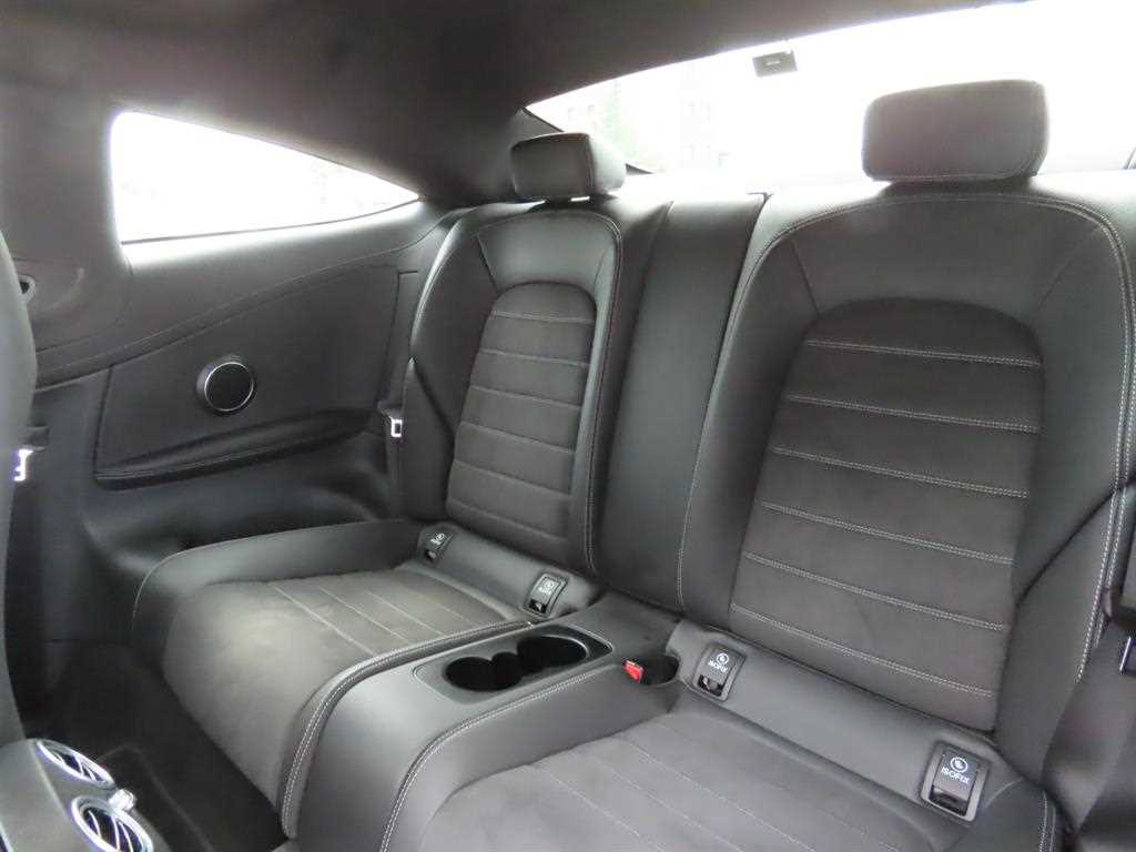 Mercedes Benz C Class - Vista 6