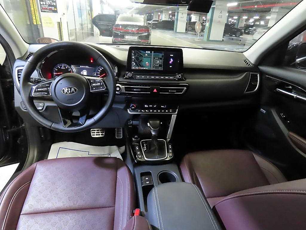 KIA Seltos - Vista 10