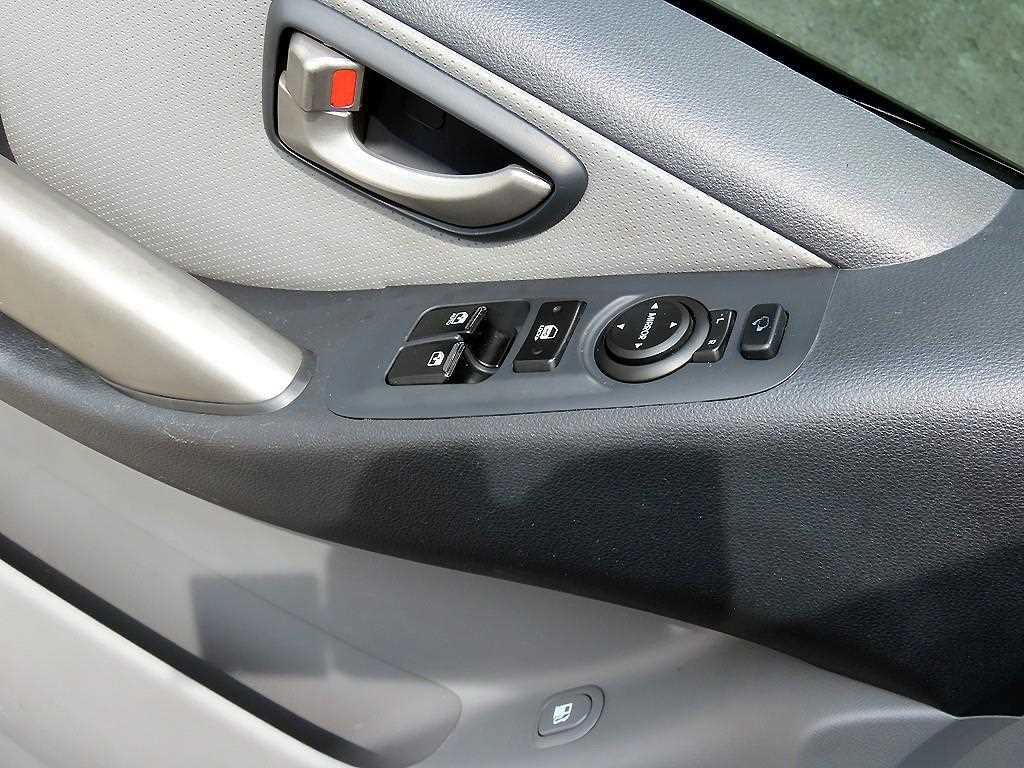 HYUNDAI Starex - Vista 11