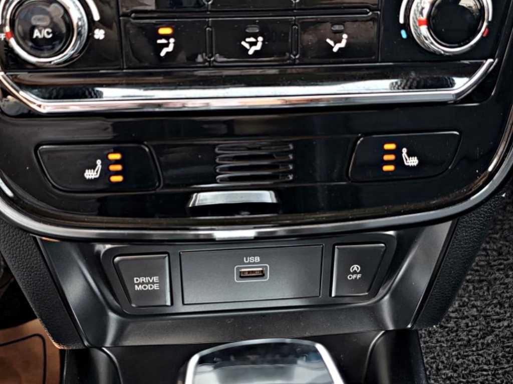Ssangyong Tivoli 2022 Blanco - Importación desde Corea - HF Imports Iquique - Foto 18