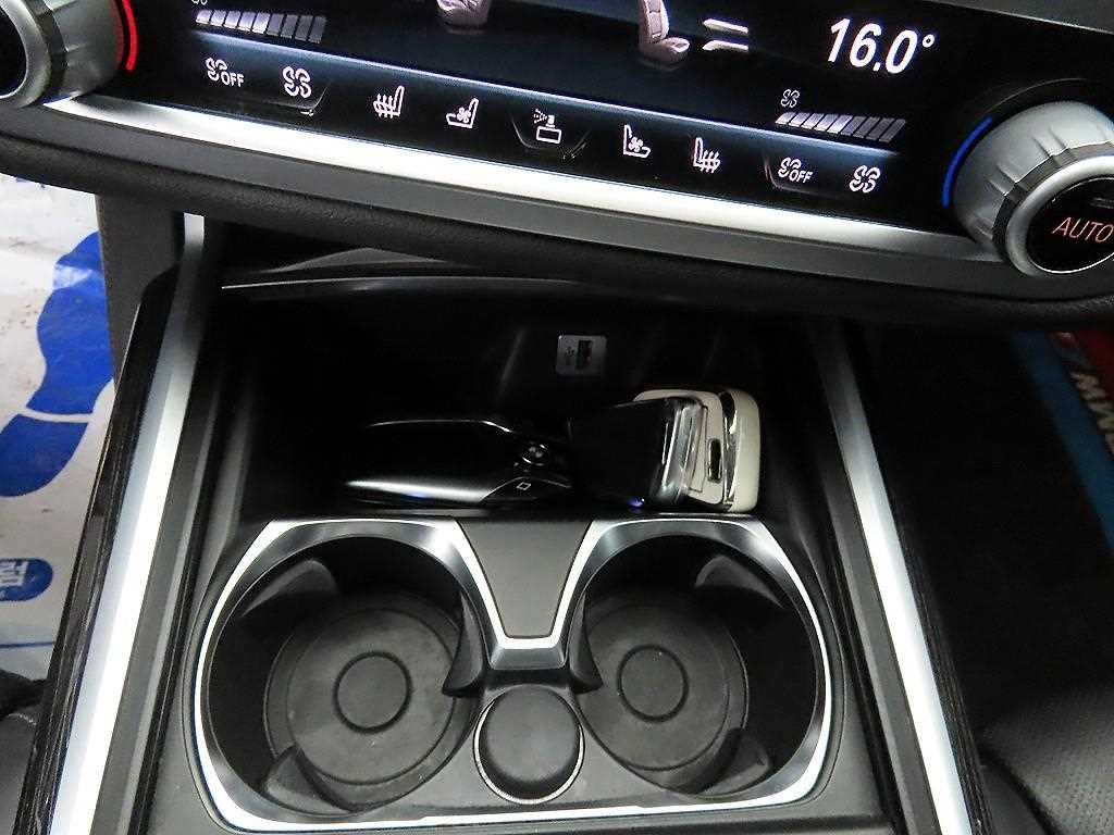 BMW 7 Series - Vista 12