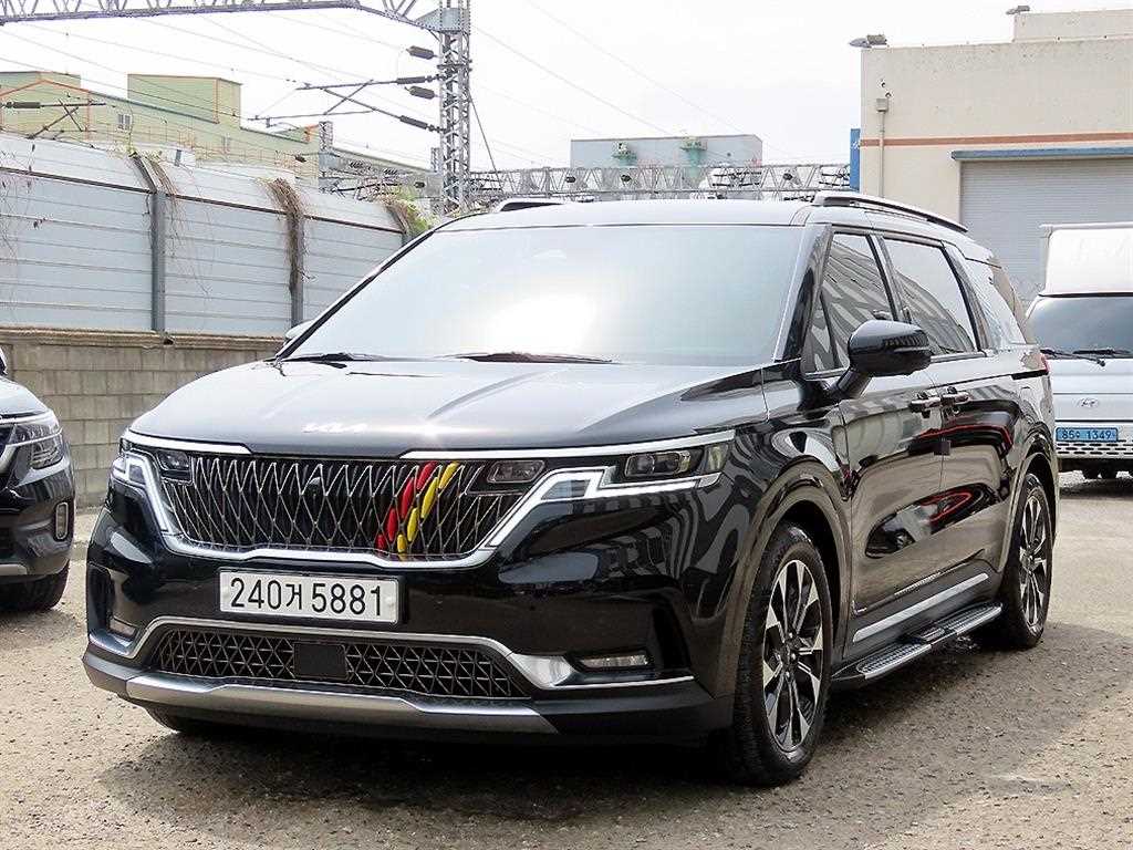 KIA Carnival - Vista 2