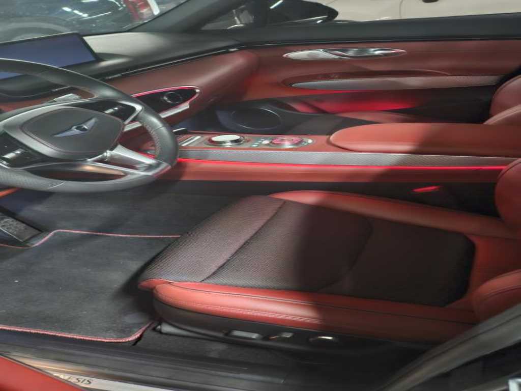 Genesis GV70 - Vista 3