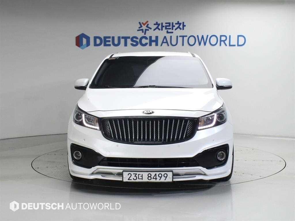 KIA Carnival - Vista 3