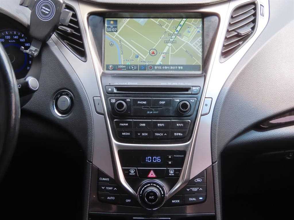 HYUNDAI Grandeur - Vista 10