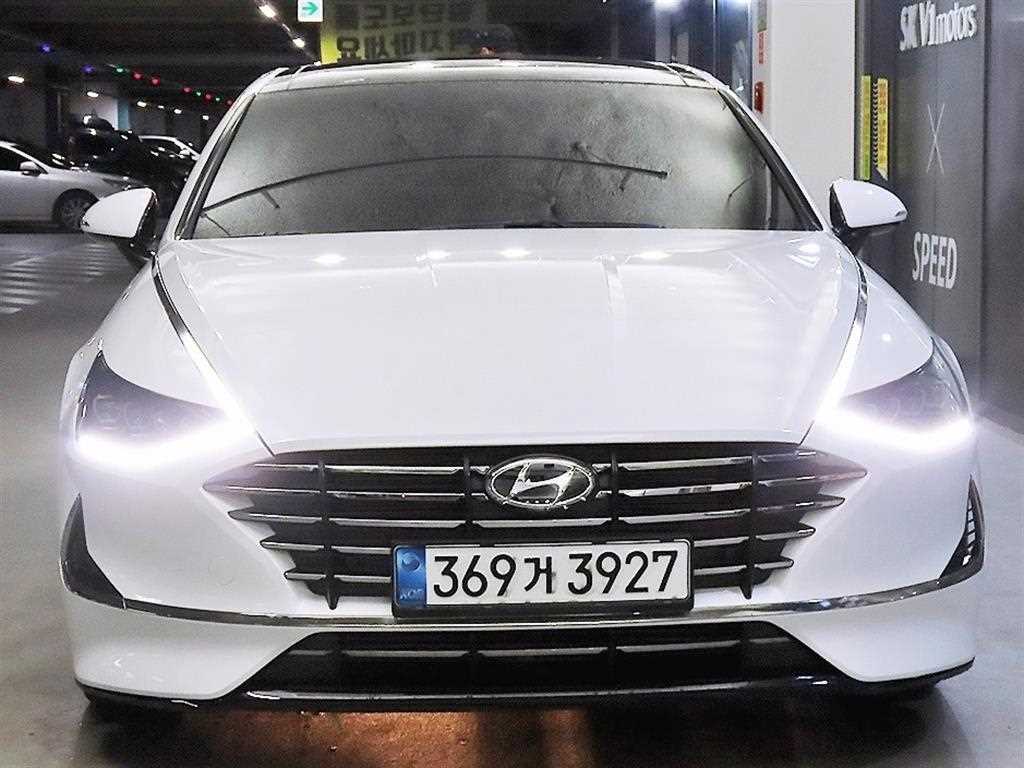 HYUNDAI Sonata - Vista 2