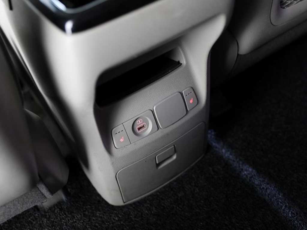 KIA Carnival 2019 Negro - Importación desde Corea - HF Imports Iquique - Foto 18