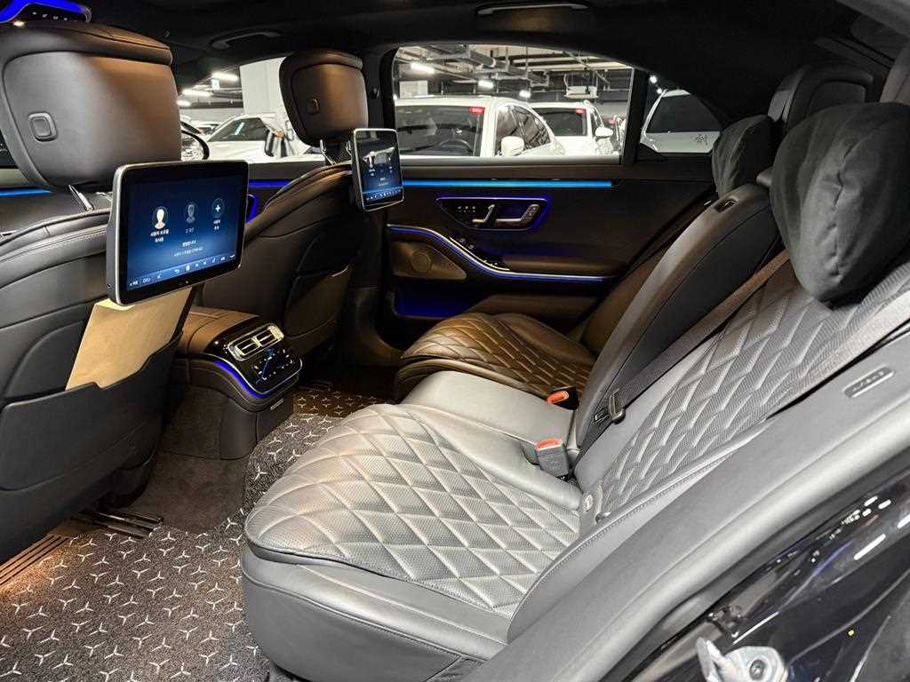 Mercedes Benz S Class - Vista 10