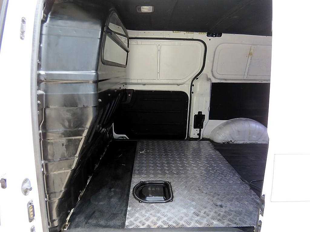HYUNDAI Starex - Vista 6