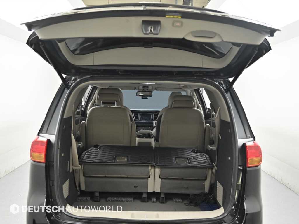 KIA Carnival 2017 Negro - Importación desde Corea - HF Imports Iquique - Foto 19