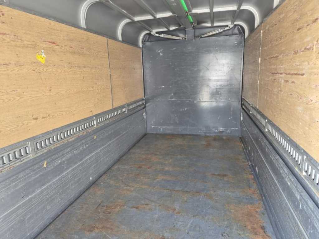 medium and large cargo truck - Vista 8