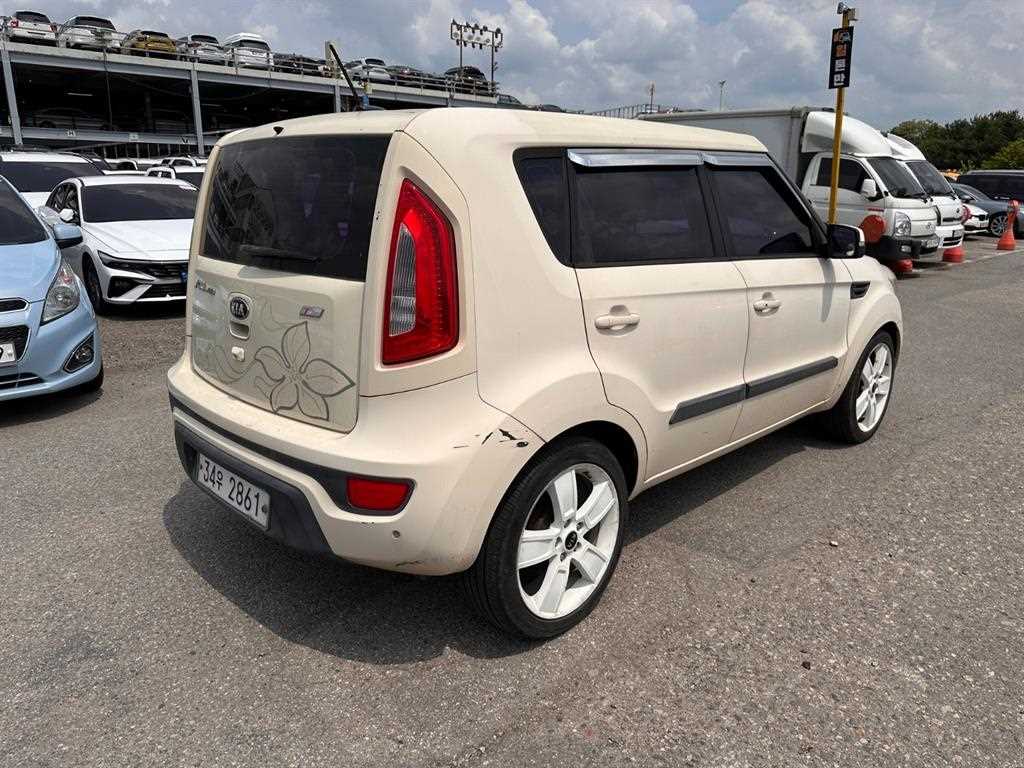 KIA Soul - Vista 4