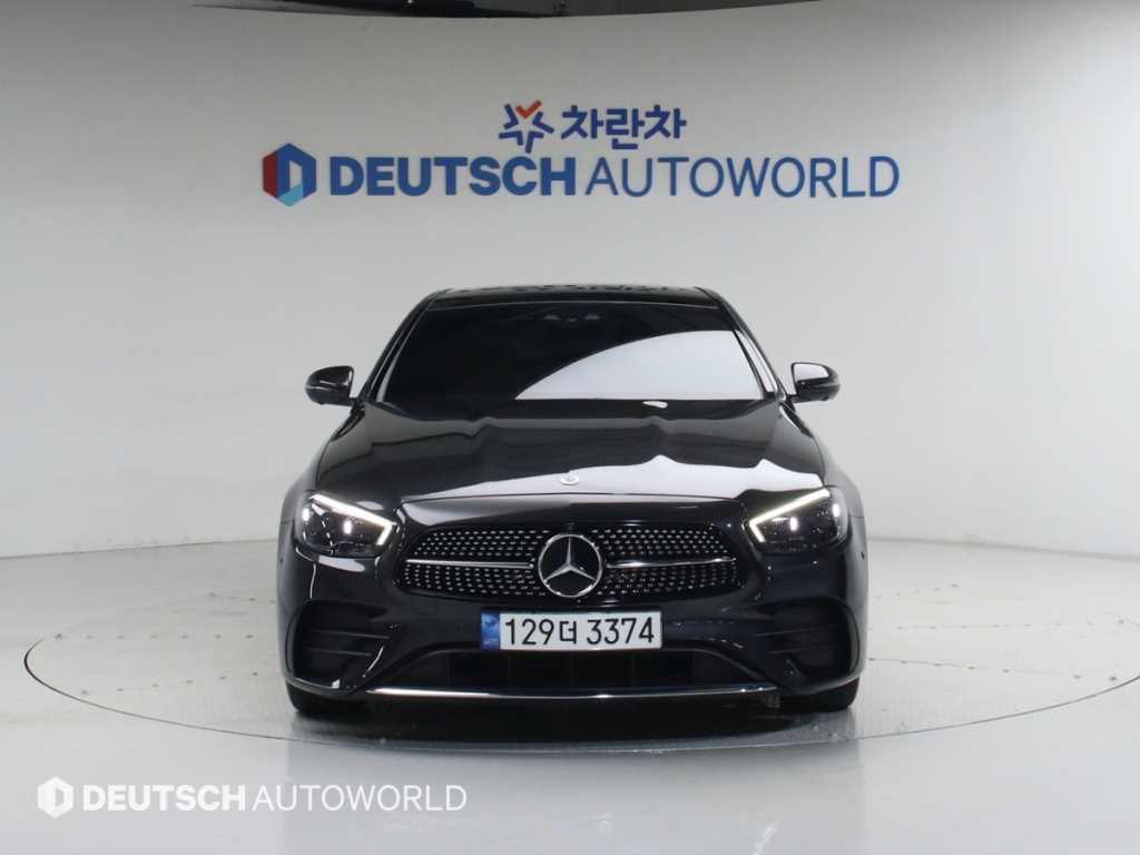 Mercedes Benz E class - Vista 3