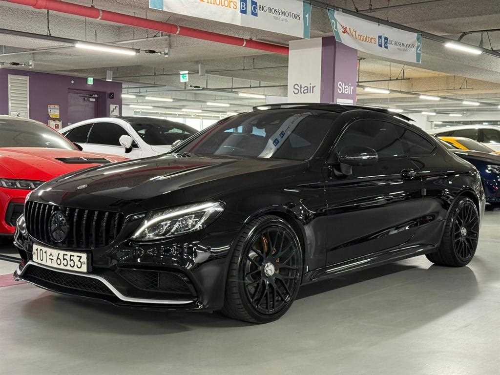 Mercedes Benz C Class 2017 Negro - Importación desde Corea - HF Imports Iquique - Foto 1