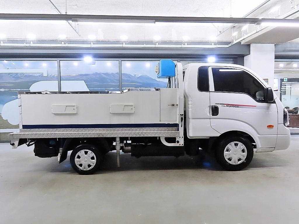 Small Truck (Completed) a live fish car - Vista 3