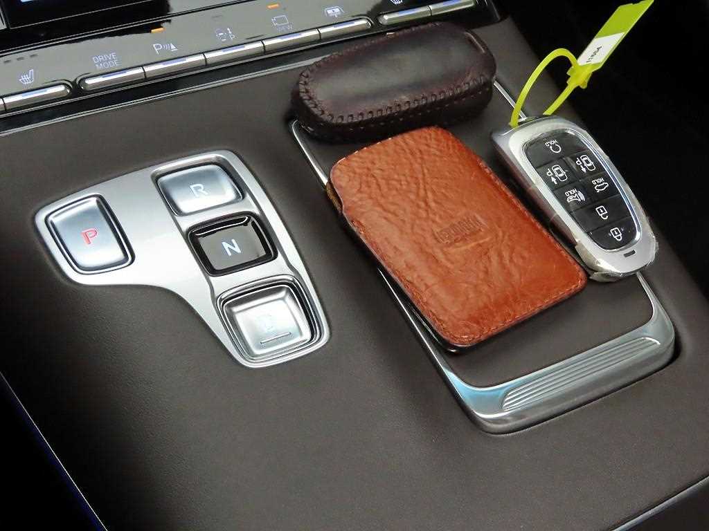 HYUNDAI Grandeur - Vista 11