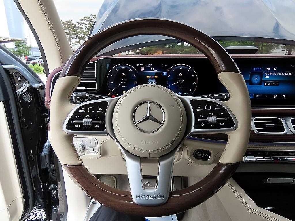 Mercedes Benz GLS Class - Vista 8