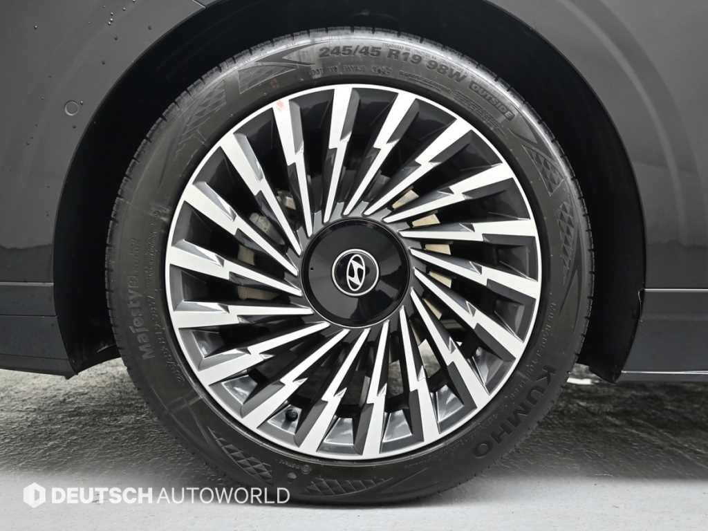 HYUNDAI Grandeur - Vista 5