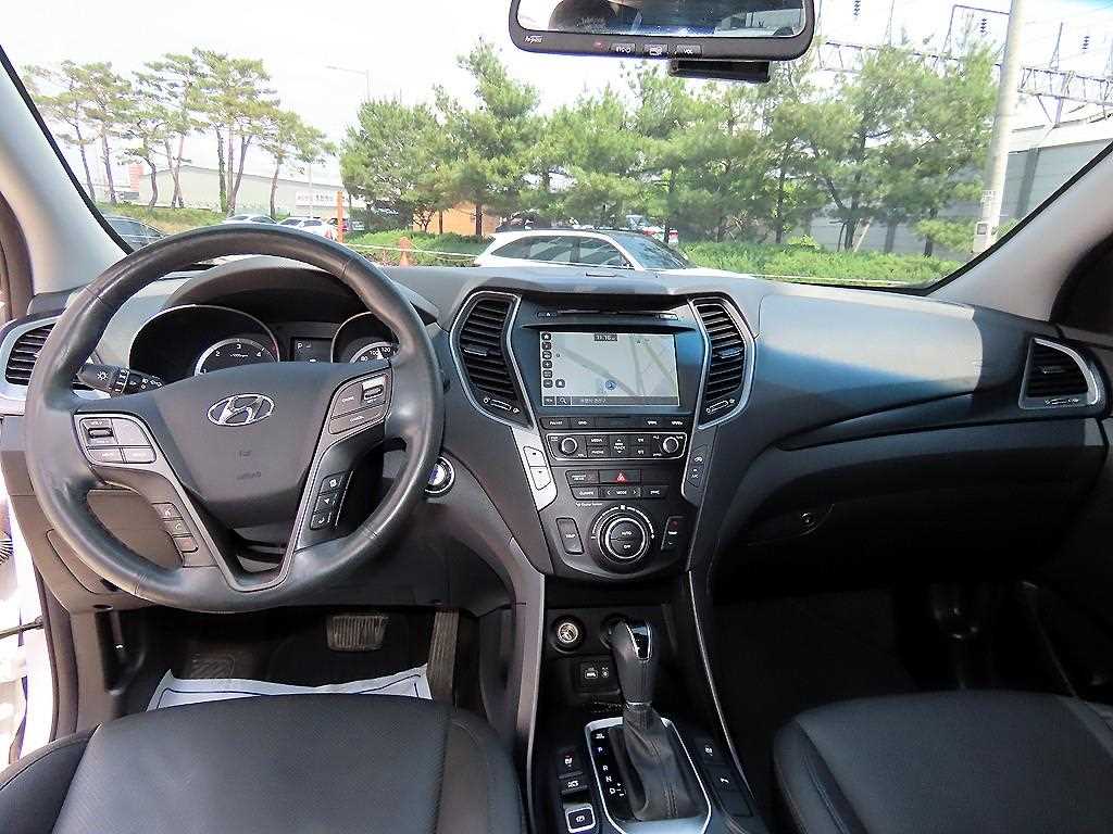 HYUNDAI Santa Fe - Vista 7