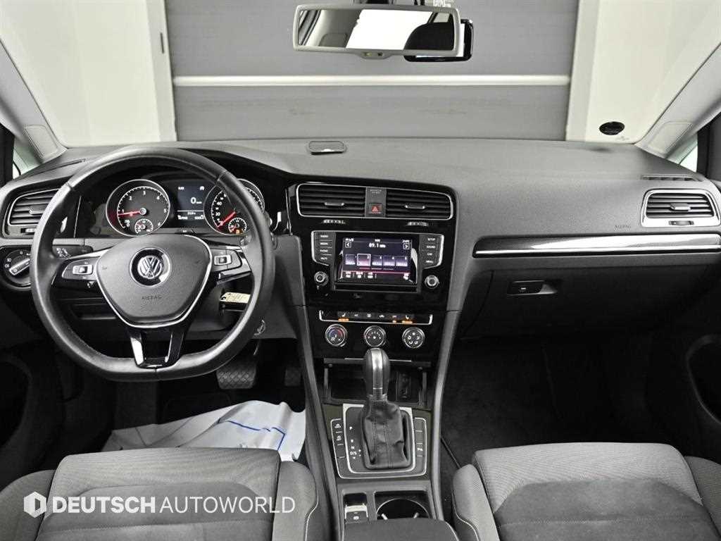 Volkswagen Golf - Vista 7