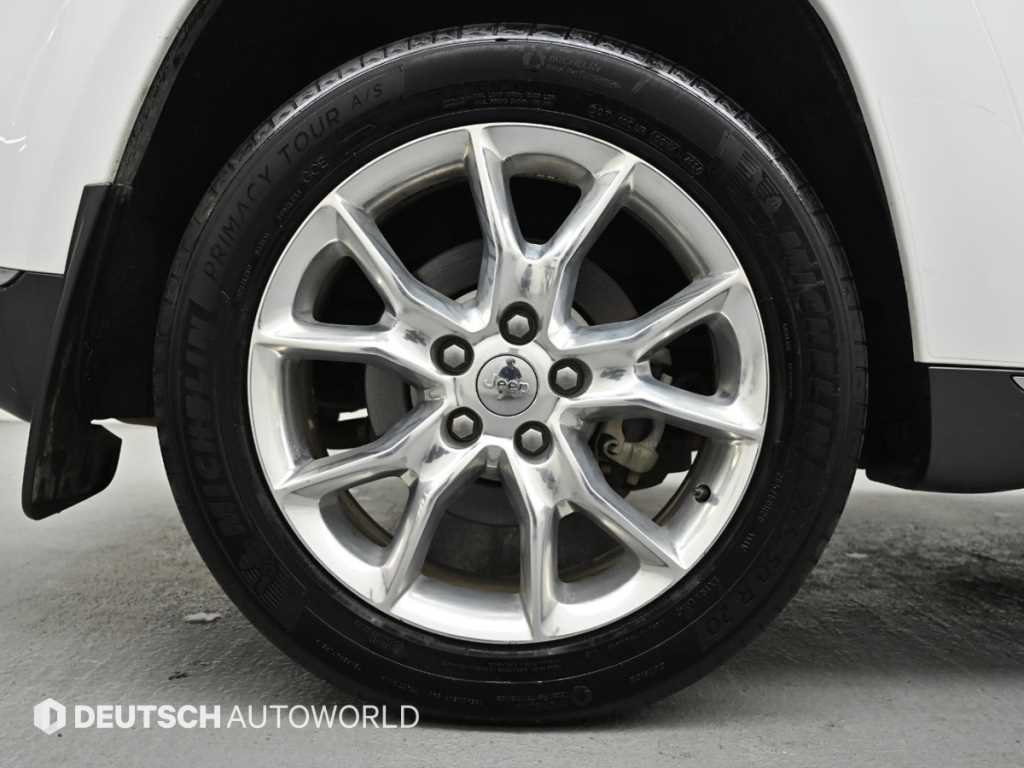 Jeep Cherokee - Vista 5