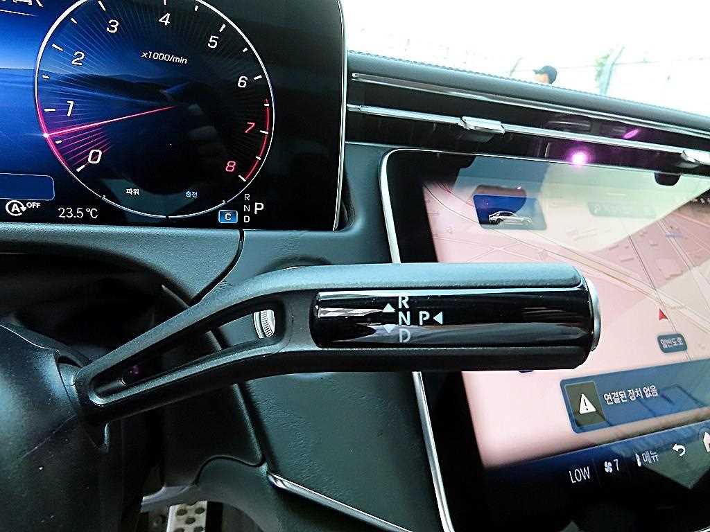 Mercedes Benz E class - Vista 11