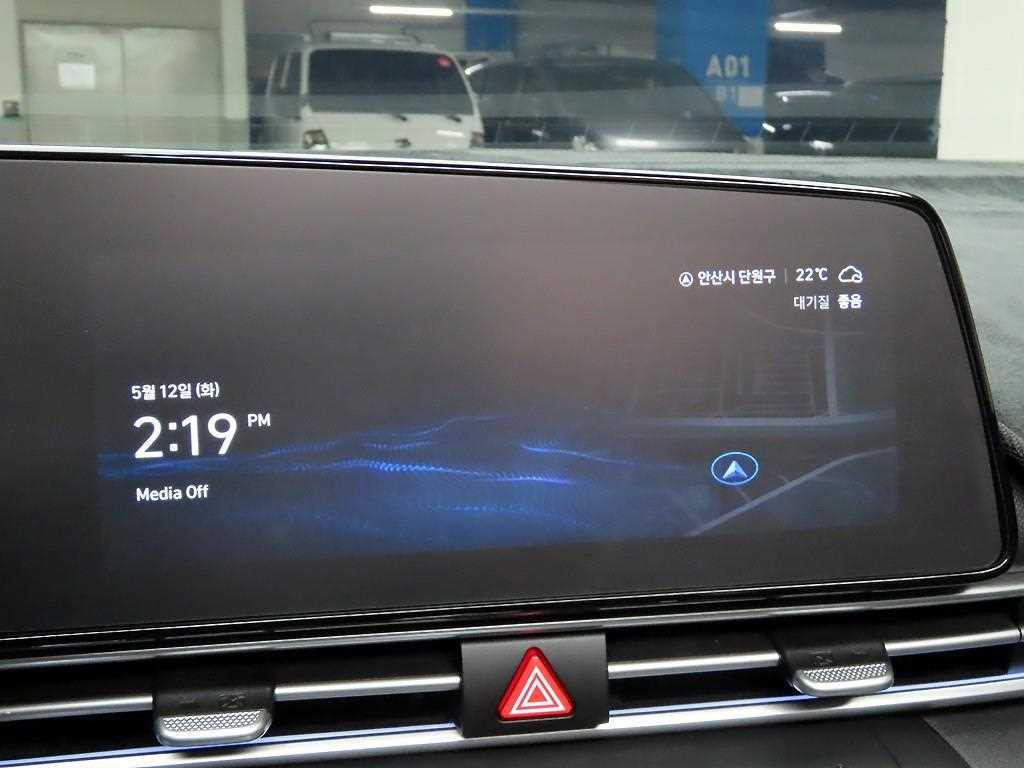 HYUNDAI Avante - Vista 8
