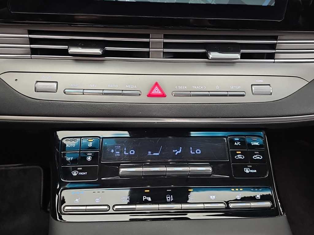 HYUNDAI Grandeur - Vista 10