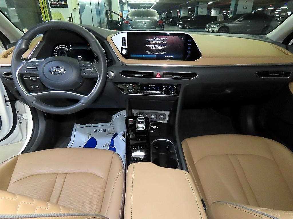 HYUNDAI Sonata - Vista 10
