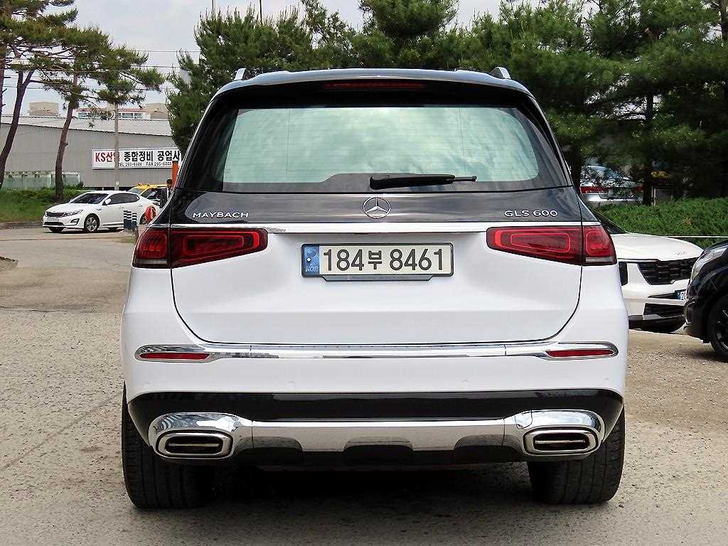 Mercedes Benz GLS Class - Vista 4