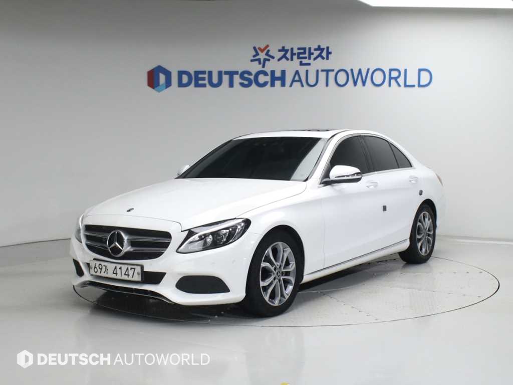 Mercedes Benz C Class - Vista 2