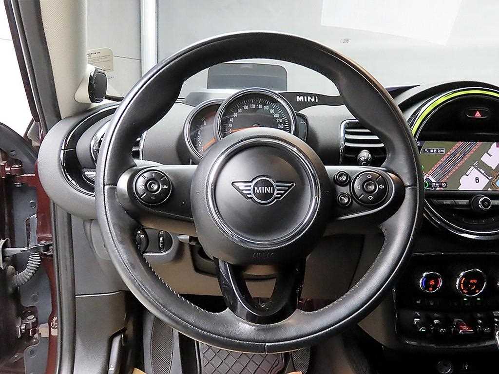 Mini Clubman - Vista 10