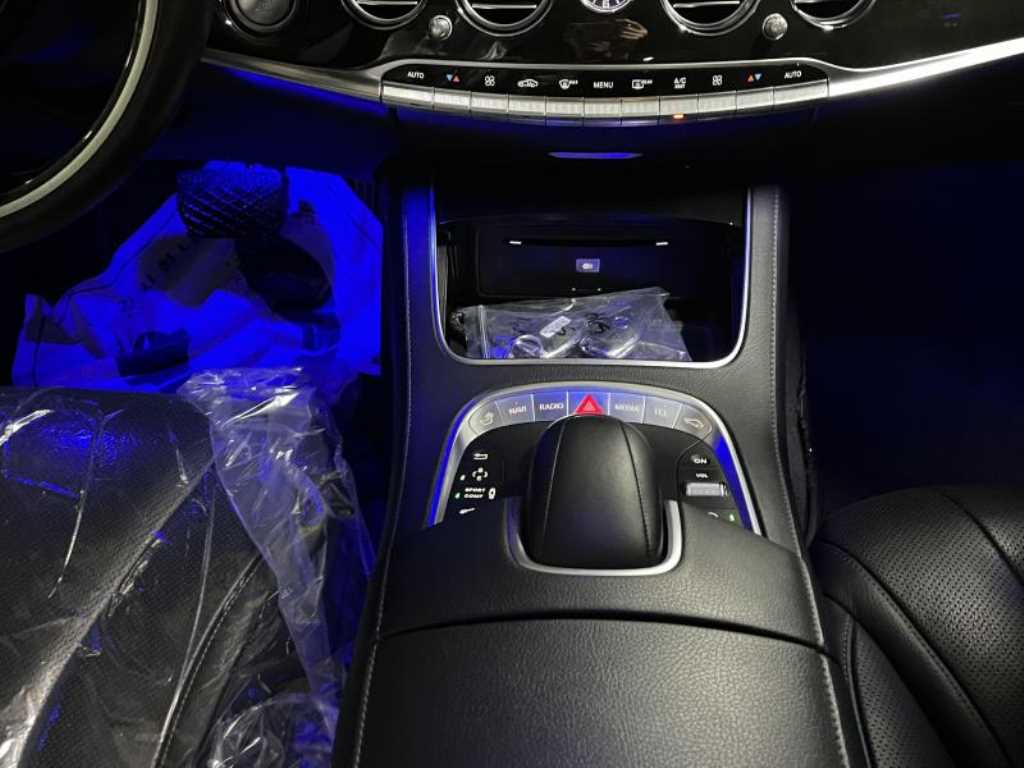 Mercedes Benz S Class - Vista 10