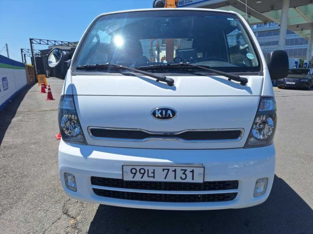 Small Truck Complaint (complaint vehicle) 2017 Blanco - Importación desde Corea - HF Imports Iquique - Foto 1