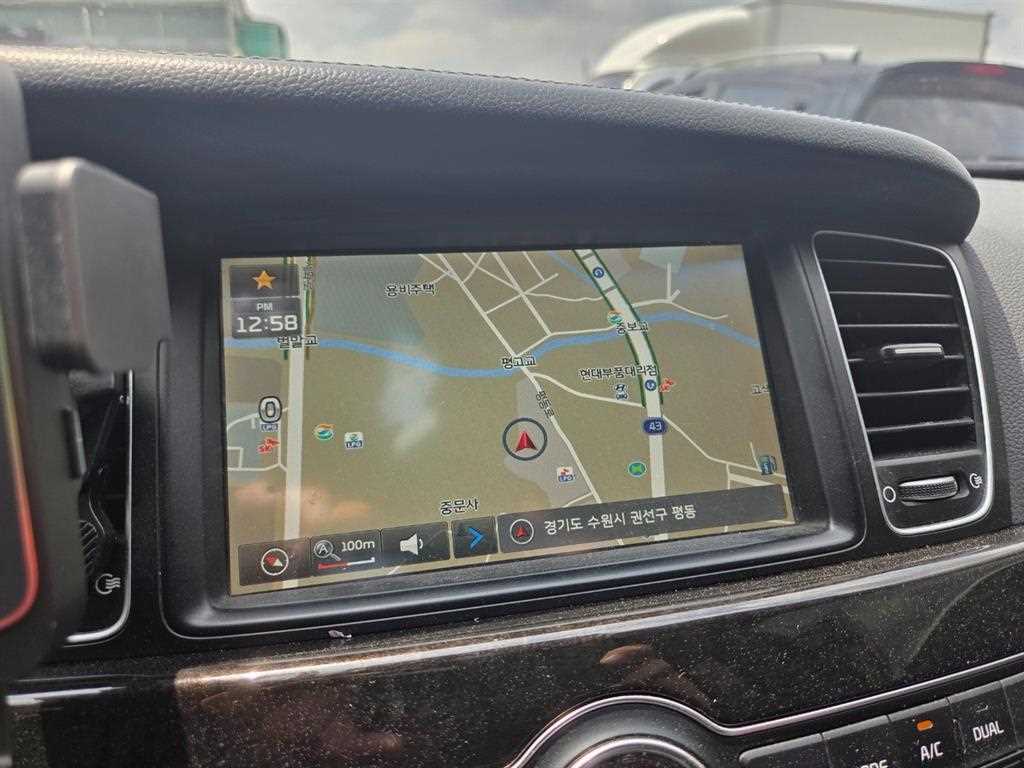 KIA K7 - Vista 9